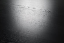Load image into Gallery viewer, Alle Round Table