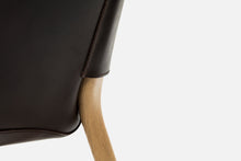 Load image into Gallery viewer, Pocket Armchair