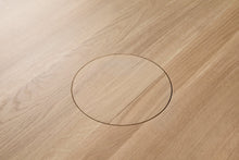 Load image into Gallery viewer, Alle Round Media Table

