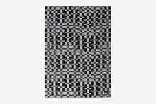 Load image into Gallery viewer, Vienna Throw
